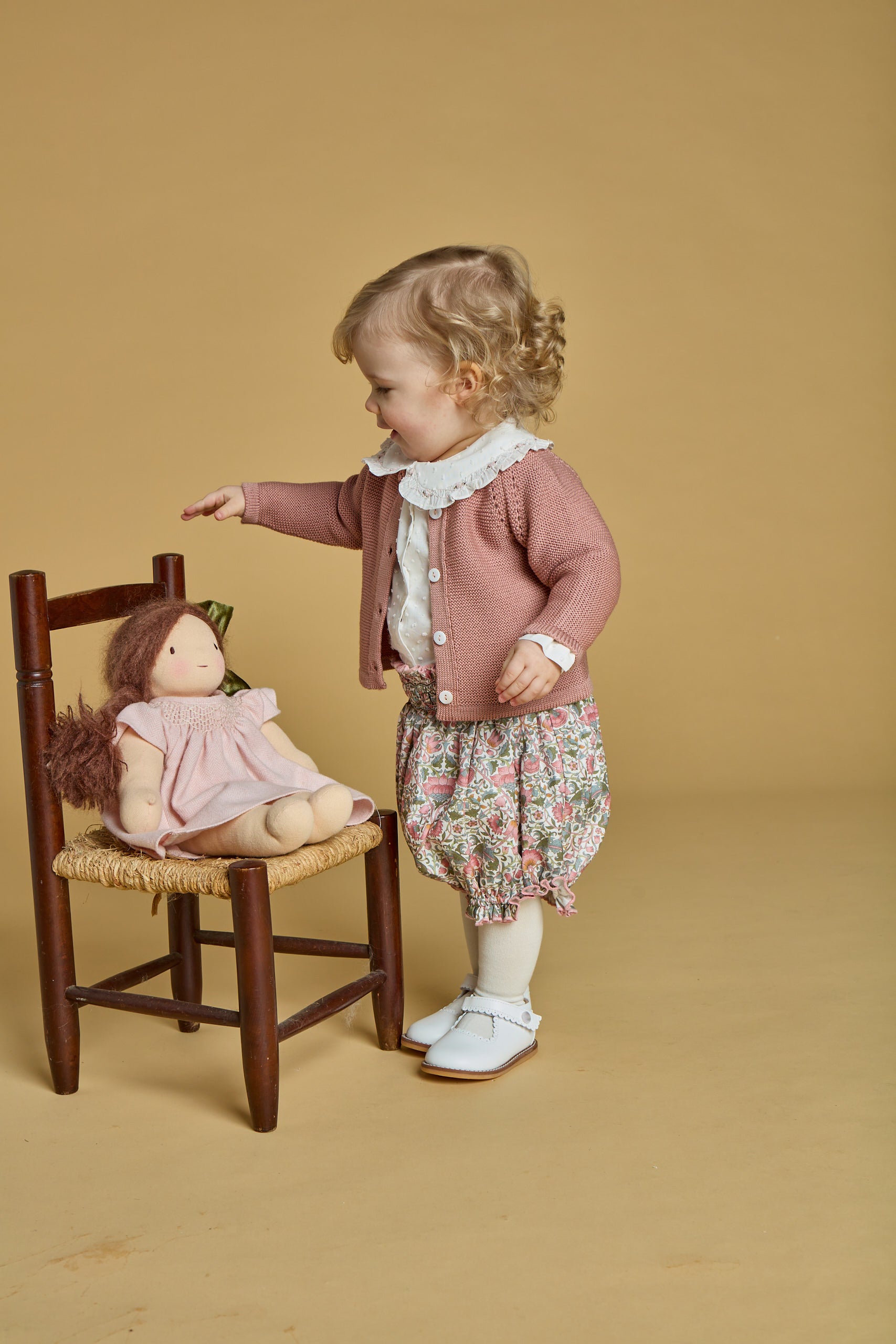 Myrtille, smocked girl bloomer, in Pink baroque flower print